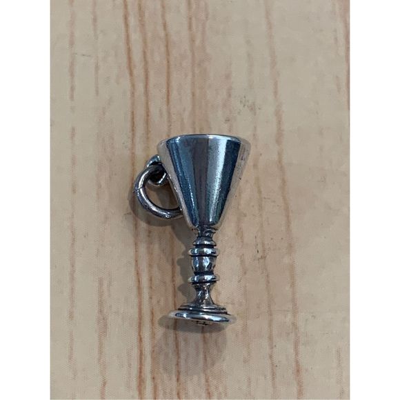 .925 Vintage Chalice Wine Goblet Sterling Silver Jewelry Charm - Picture 2 of 5